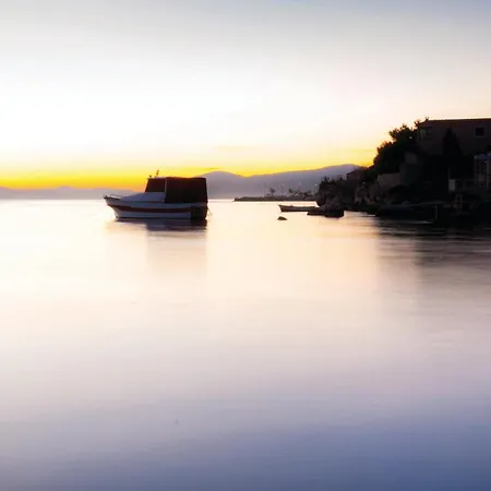 Holiday home Awesome In Kastel Sucurac Kastela
