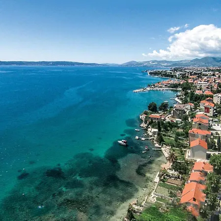Holiday home Awesome In Kastel Sucurac Kastela